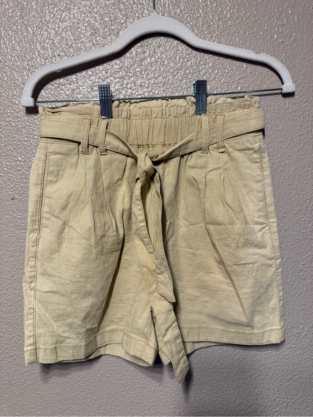 High-Rise Tie-Waist Women's Shorts in Light Khaki